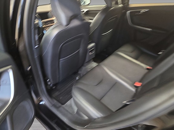 Volvo V60 10 of 11