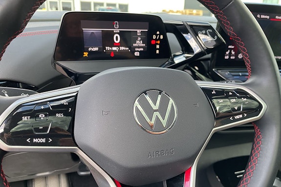 Volkswagen ID.4 GTX 14 of 18