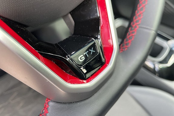 Volkswagen ID.4 GTX 17 of 18