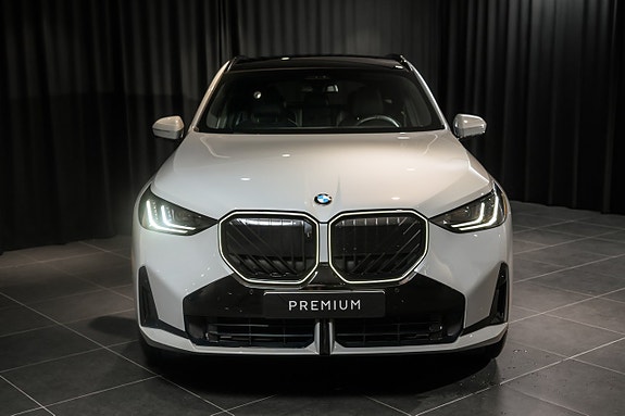 BMW X3 3 of 14