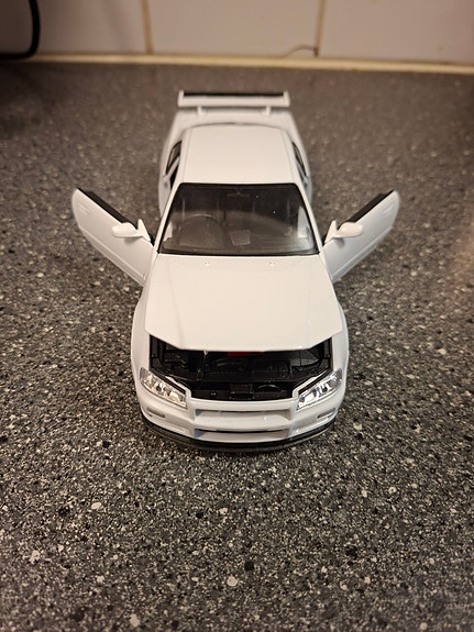 Product image 1 of 2