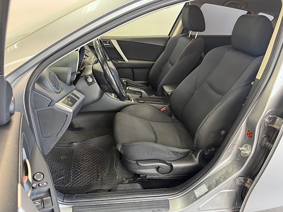 Mazda 3 9 of 12