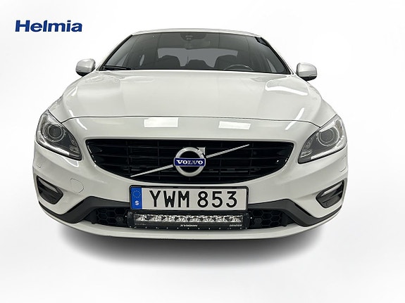 Volvo S60 2 of 9