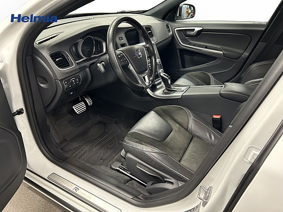 Volvo S60 8 of 9