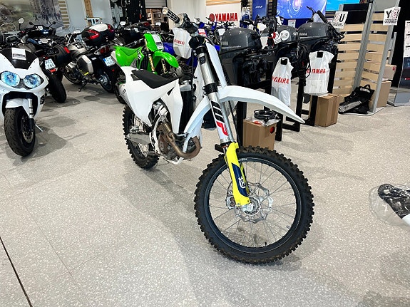Husqvarna FC250 2 of 3