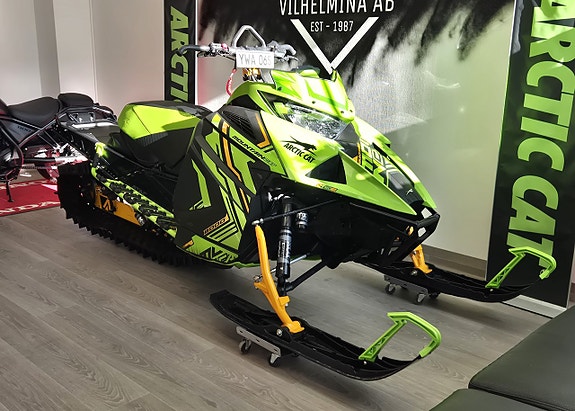 Arctic Cat M8000 Mountain Cat A1 146" Atac 3 of 8