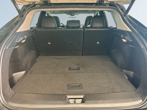 Nissan Ariya 12 of 20