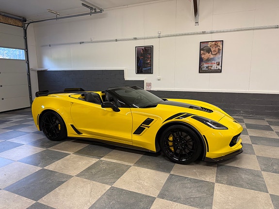 Chevrolet Corvette 2 of 30