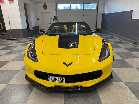 Chevrolet Corvette 5 of 30