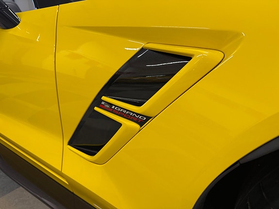 Chevrolet Corvette 15 of 30