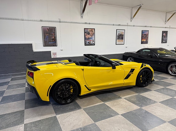 Chevrolet Corvette 13 of 30