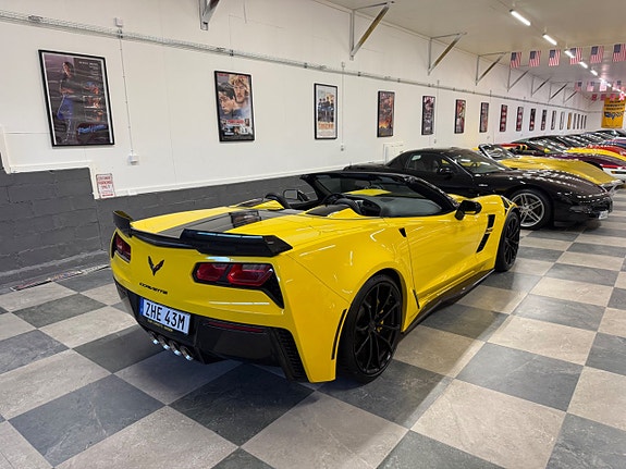 Chevrolet Corvette 12 of 30