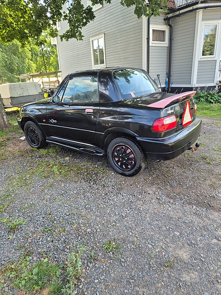 Suzuki X-90 4 of 6