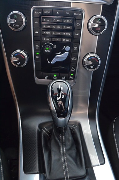 Volvo XC60 24 of 28