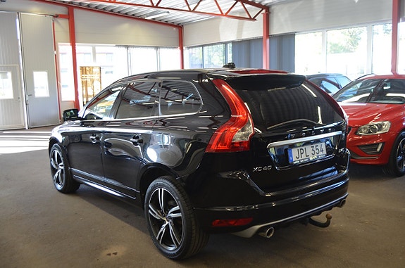 Volvo XC60 6 of 28