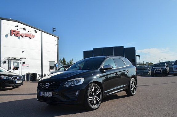 Volvo XC60 8 of 28