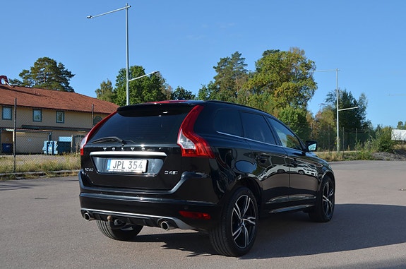 Volvo XC60 13 of 28