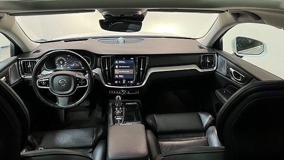Volvo V60 17 of 26