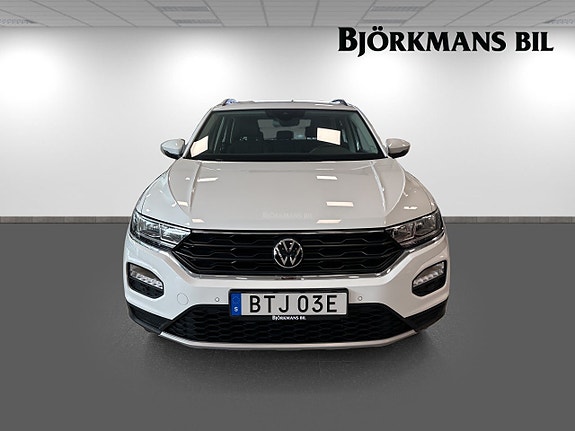 Volkswagen T-Roc 2 of 14