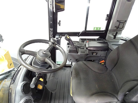 CAT 908 Next / High Speed 40km/h / AircoND / RCS 5 of 6