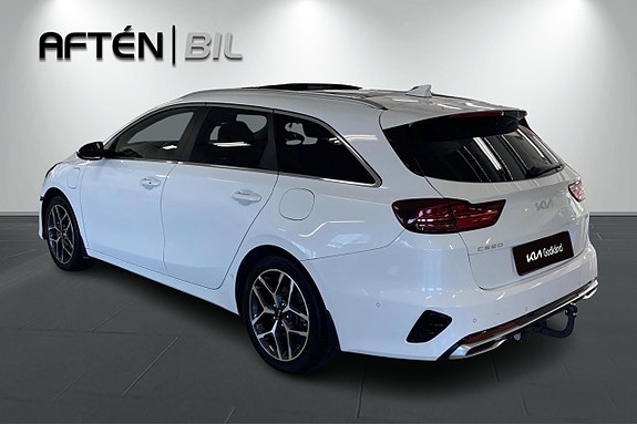 Kia Ceed 8 of 21