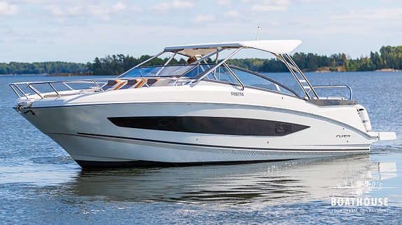 Beneteau Flyer 10 | 2x Yamaha F300 NCA2-A