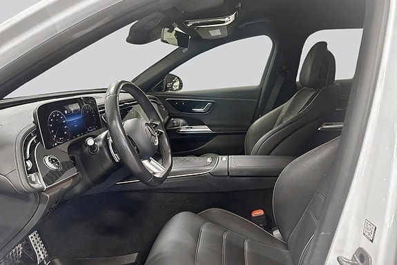 Mercedes-Benz E300 de 8 of 17