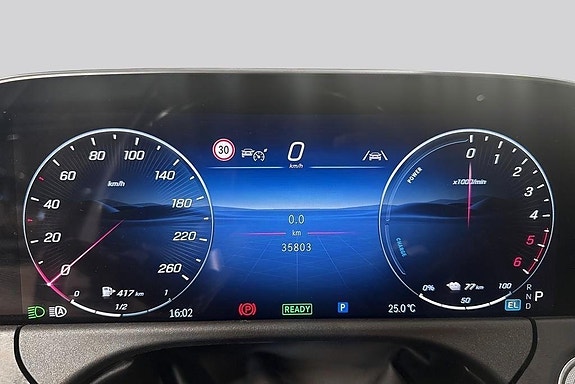 Mercedes-Benz E300 de 10 of 17