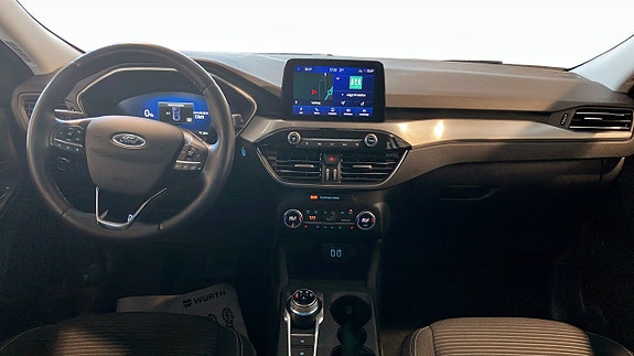 Ford Kuga 4 of 13