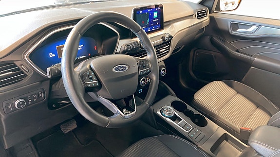 Ford Kuga 11 of 13