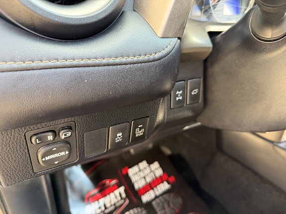 Toyota RAV4 19 of 25