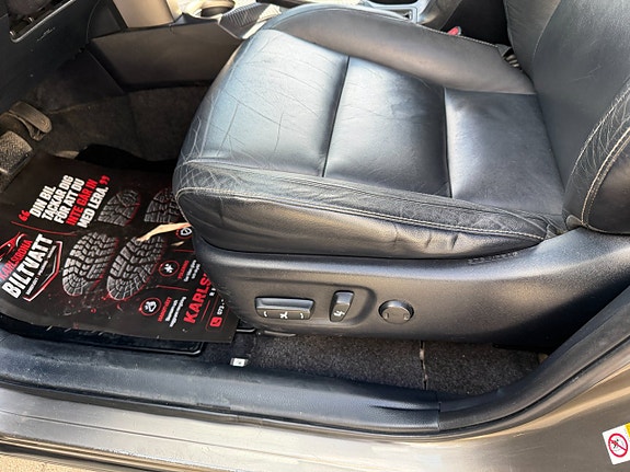 Toyota RAV4 17 of 25