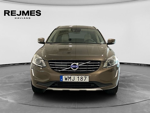 Volvo XC60 9 of 14