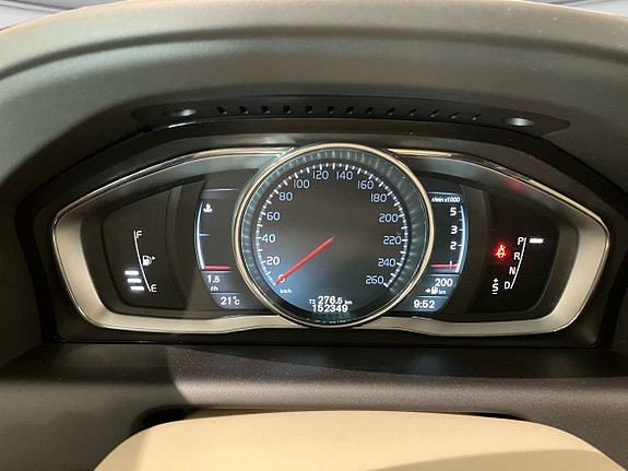 Volvo XC60 12 of 14
