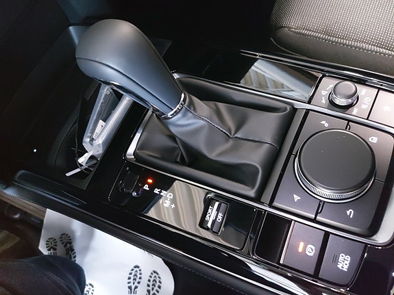 Mazda CX-30 17 of 18