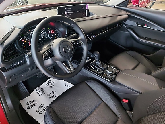 Mazda CX-30 12 of 18