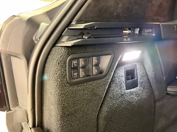 BMW X7 30 of 30