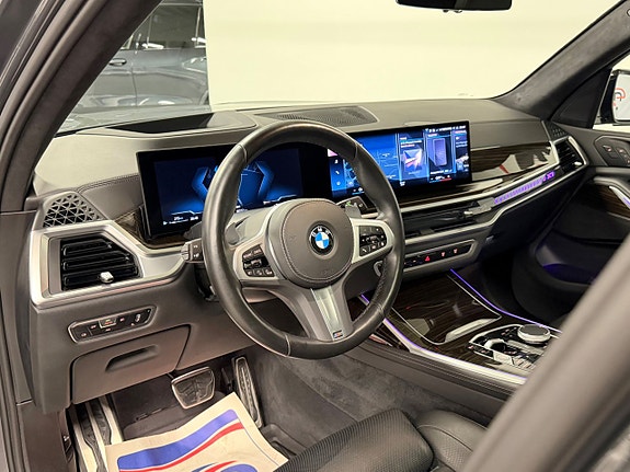 BMW X7 7 of 30
