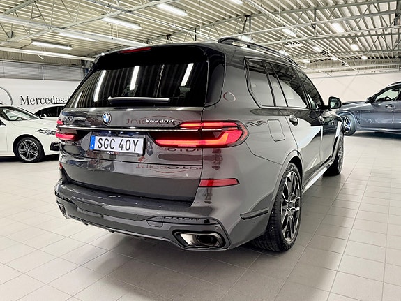 BMW X7 9 of 30