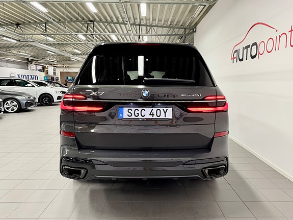 BMW X7 8 of 30