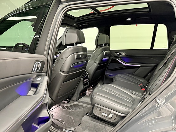 BMW X7 16 of 30