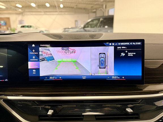 BMW X7 22 of 30