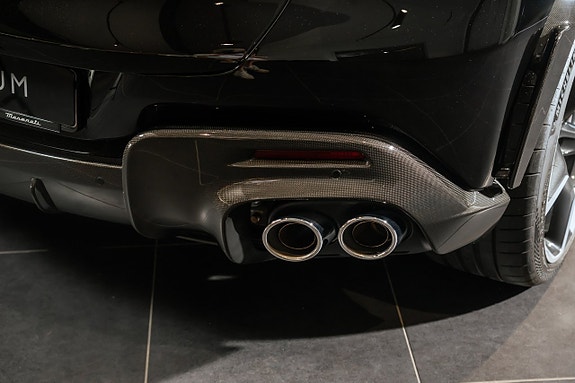 Ferrari Purosangue 16 of 30