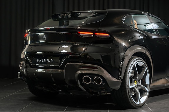Ferrari Purosangue 13 of 30