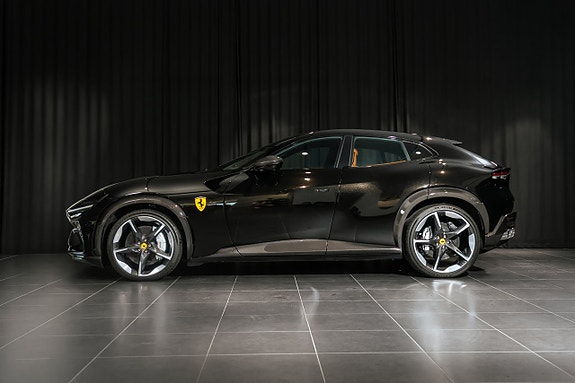 Ferrari Purosangue 10 of 30