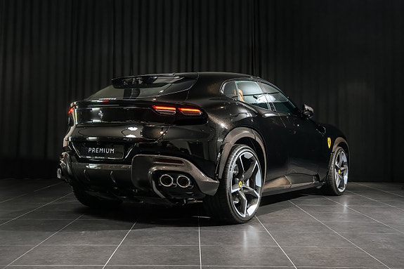 Ferrari Purosangue 11 of 30