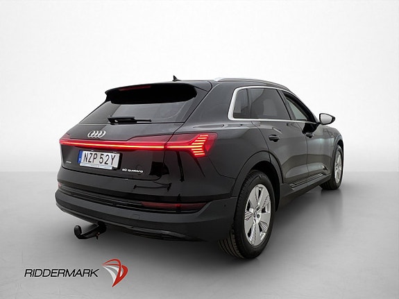 Audi e-tron 10 of 30