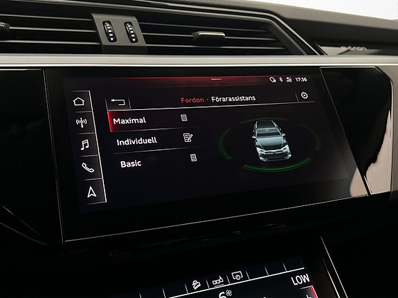 Audi e-tron 21 of 30
