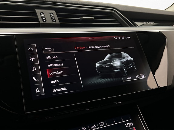 Audi e-tron 22 of 30