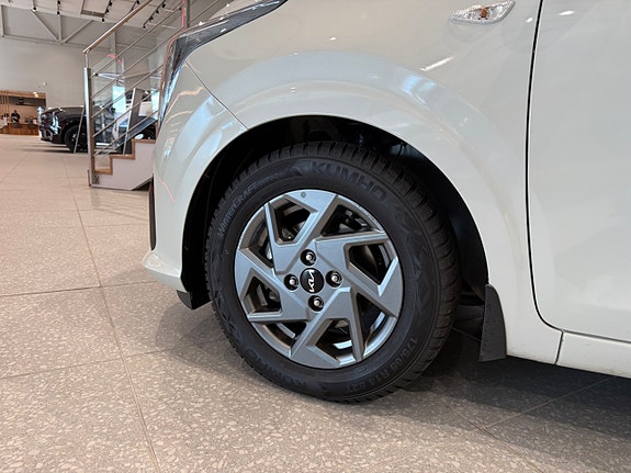 Kia Picanto 8 of 9